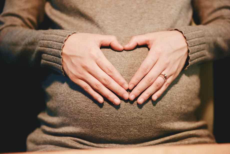 Congé pathologique prénatal : comment sont décomptés les 14 jours ouvrés ?