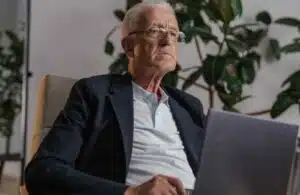 Suspension de la retraite pour les carrières longues : qui est concerné et quels risques en 2026 ? Nouvelle École