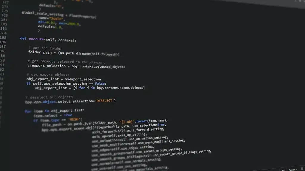 Espace de travail avec ordinateur portable affichant du code blockchain et des mains tapant