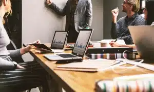 Comment un conseiller financier peut-il trouver de la croissance chez ses clients existants ?